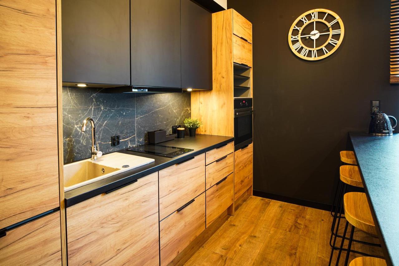 Apartament Z Jacuzzi W Centrum Sanoka ภายนอก รูปภาพ