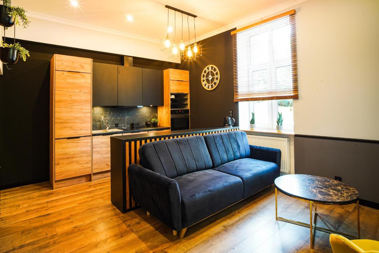 Apartament Z Jacuzzi W Centrum Sanoka ภายนอก รูปภาพ